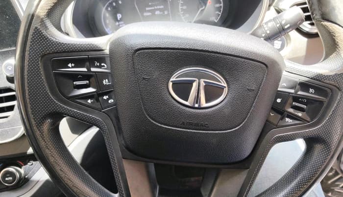 2020 Tata Harrier XZA 2.0L DARK EDITION, Diesel, Automatic, 95,616 km, interior