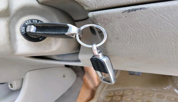 2011 Hyundai Accent GLE, CNG, Manual, 2,01,973 km, interior