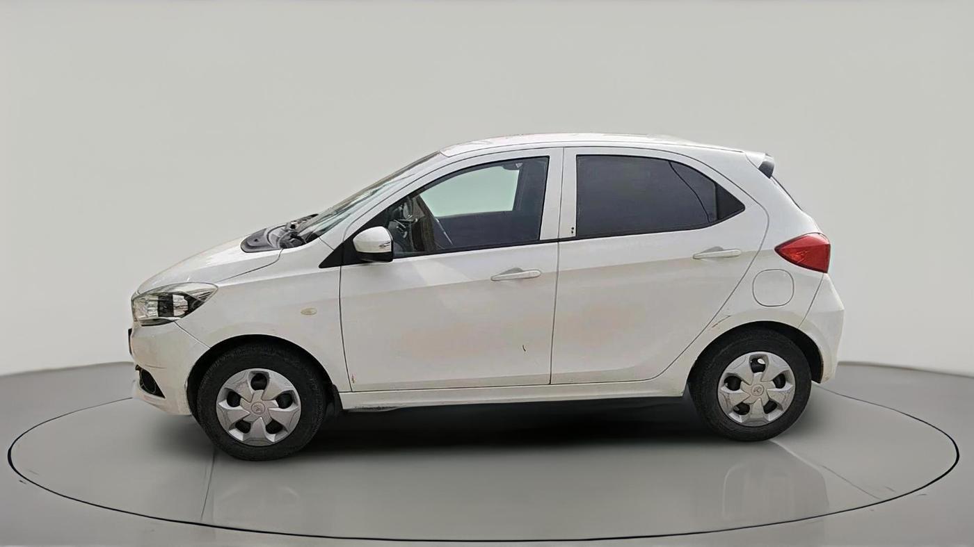 2019 Tata Tiago XT PETROL, CNG, Manual, 91,629 km, exterior