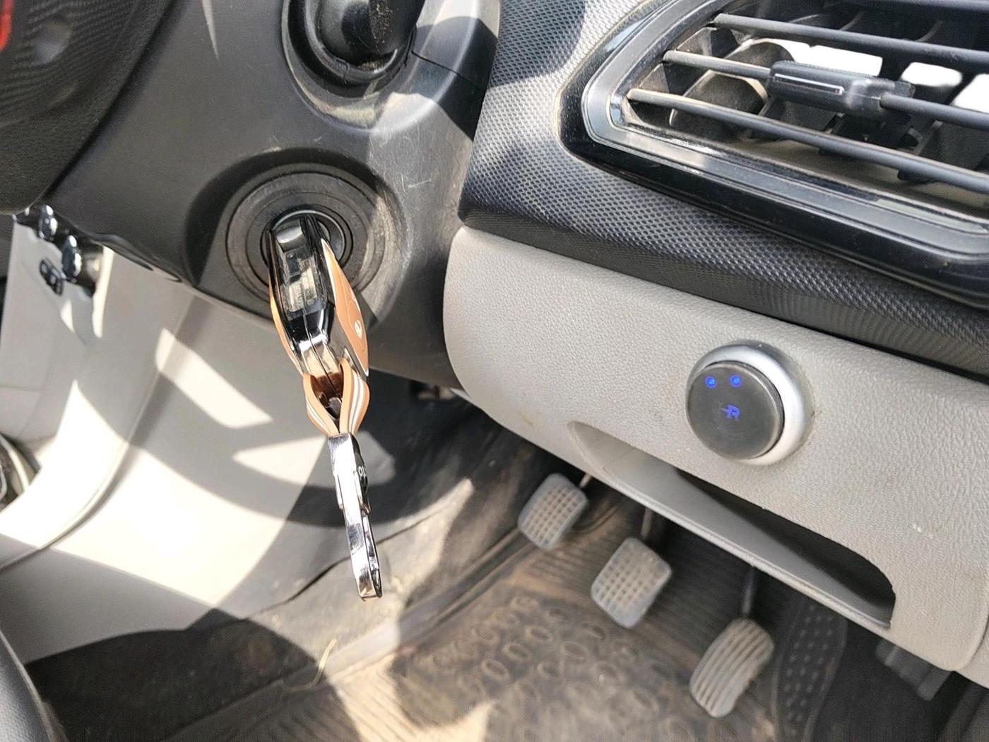 2019 Tata Tiago XT PETROL, CNG, Manual, 91,629 km, interior