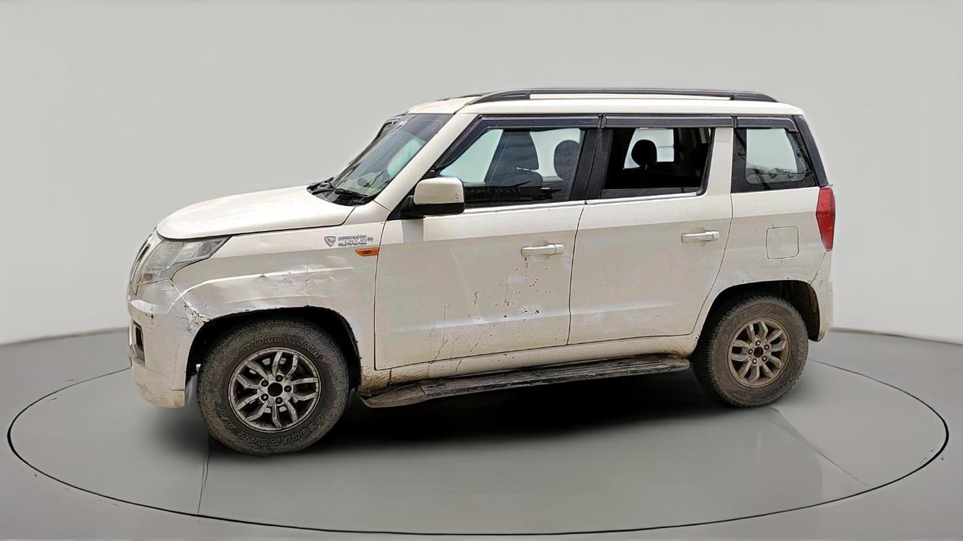 2018 Mahindra TUV300 T8, Diesel, Manual, 1,18,989 km, exterior