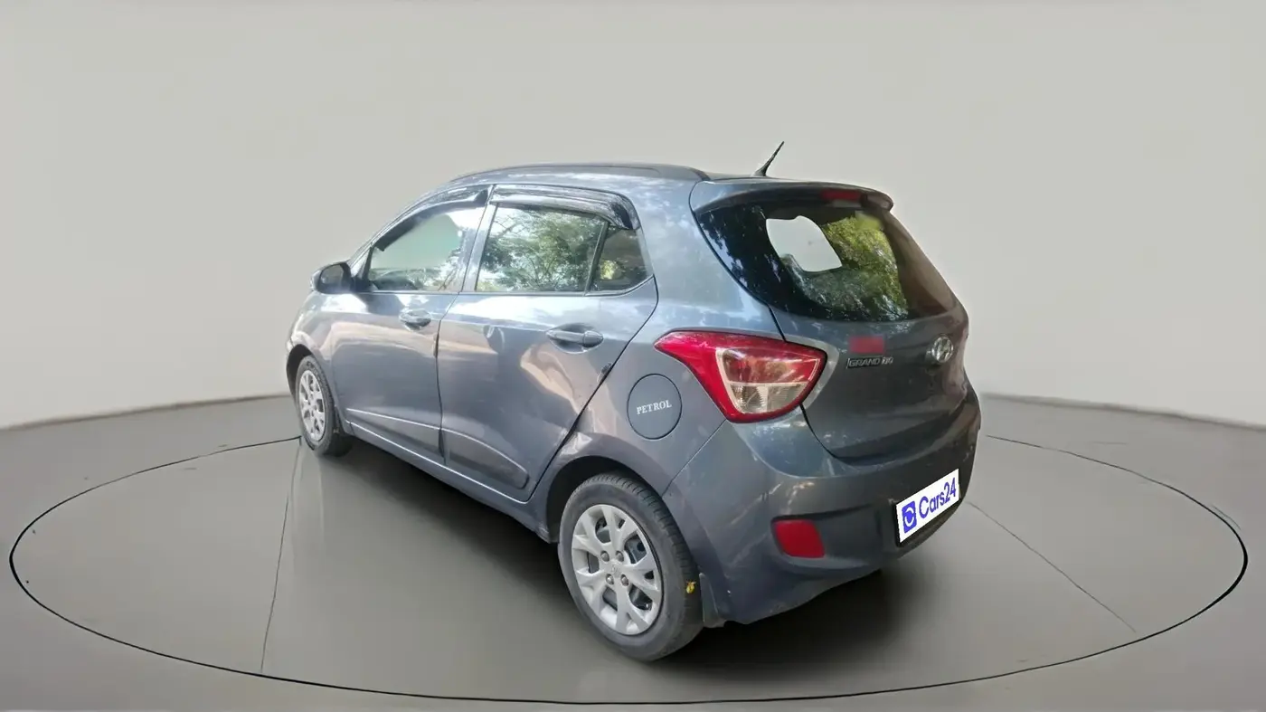 2016 Hyundai Grand i10 SPORTZ 1.2 KAPPA VTVT, CNG, Manual, 1,26,143 km, exterior