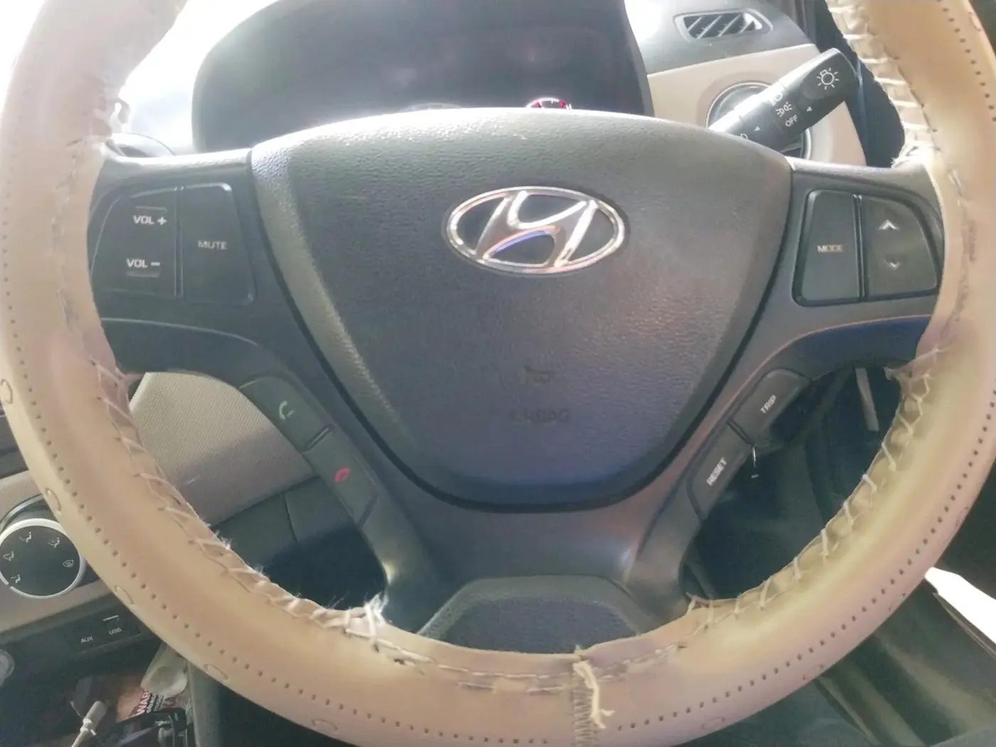 2016 Hyundai Grand i10 SPORTZ 1.2 KAPPA VTVT, CNG, Manual, 1,26,143 km, interior