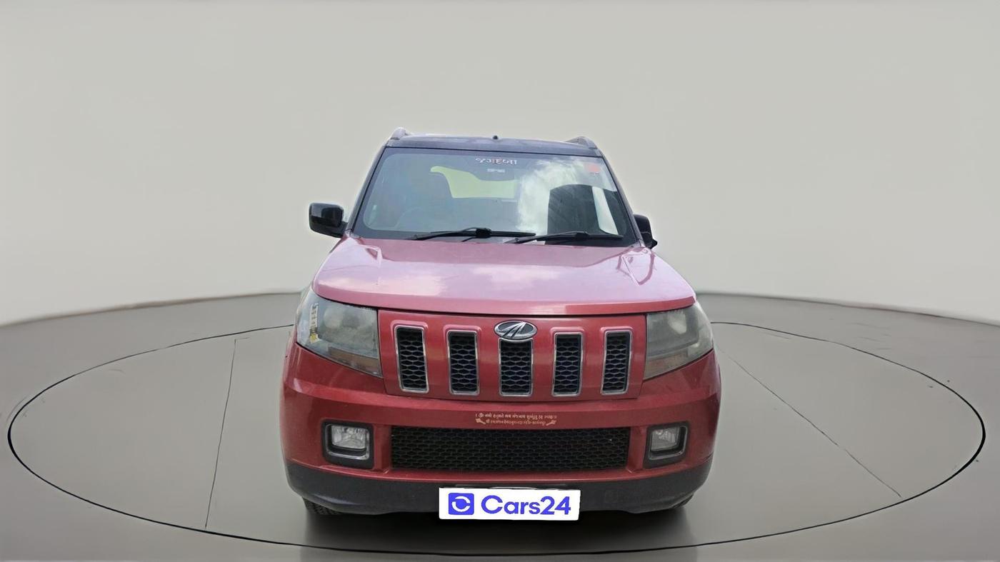 2018 Mahindra TUV300 T10, Diesel, Manual, 1,25,725 km, exterior