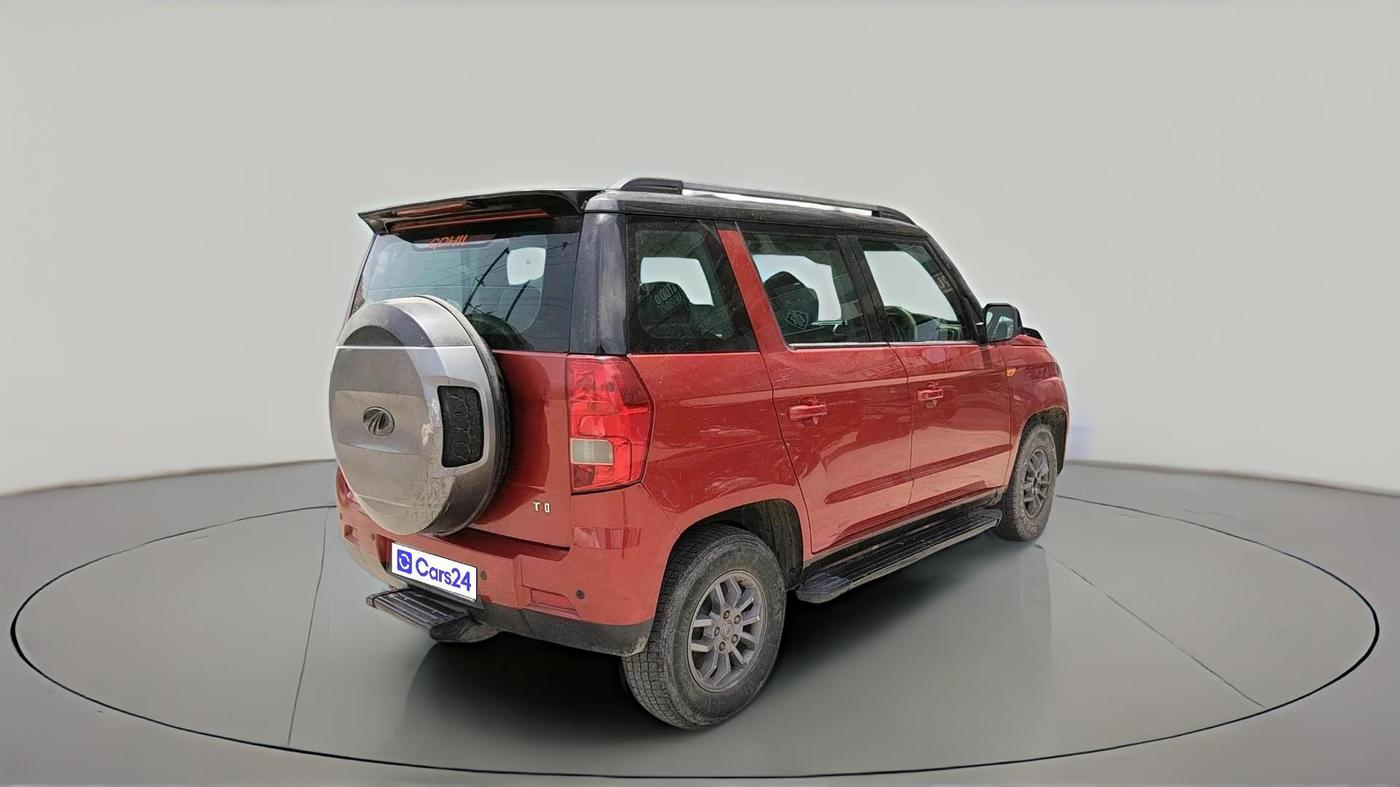 2018 Mahindra TUV300 T10, Diesel, Manual, 1,25,725 km, exterior
