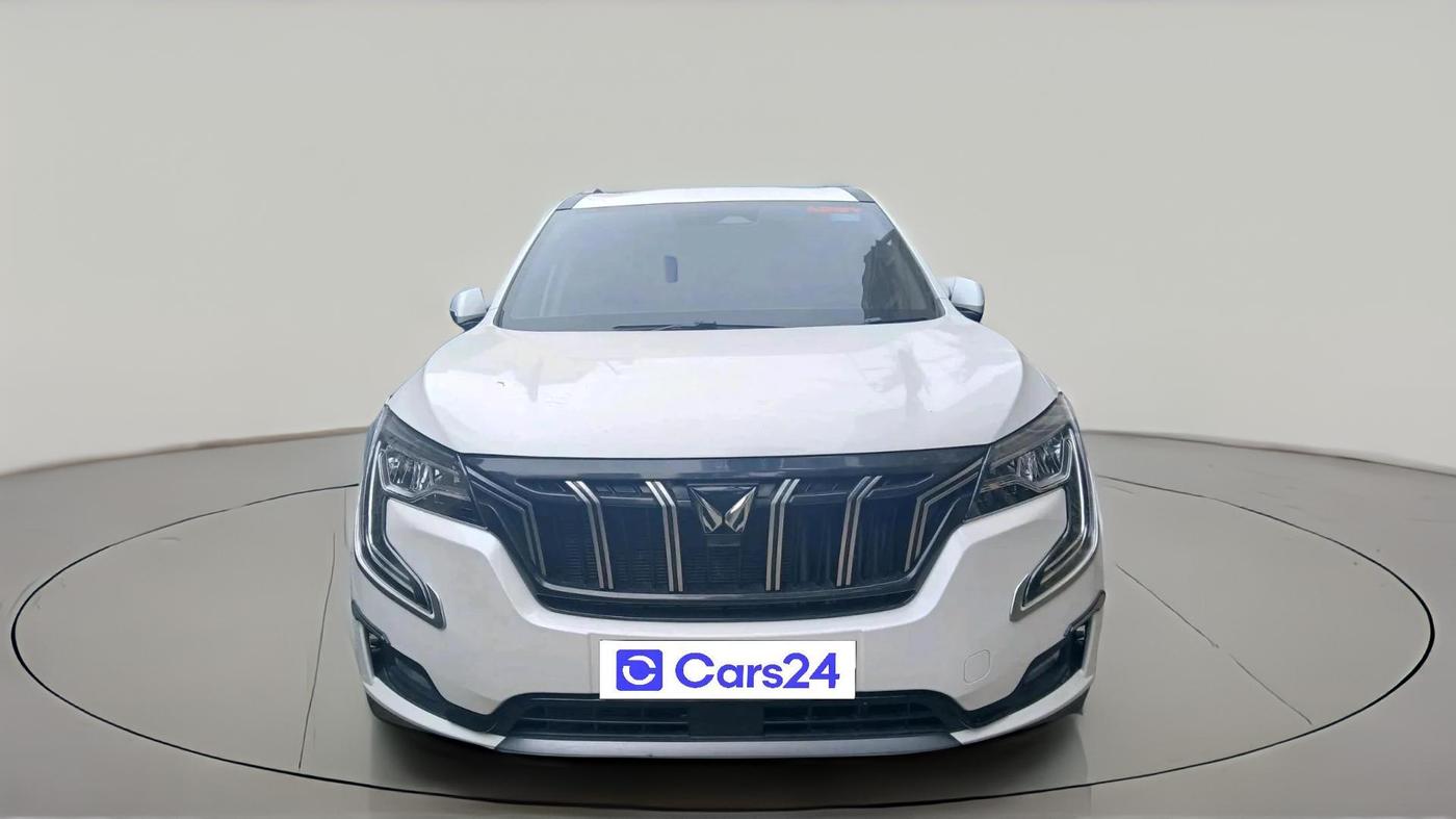 2025 Mahindra XUV700 AX 7 P MT 7 STR, Petrol, Manual, 15,145 km, exterior