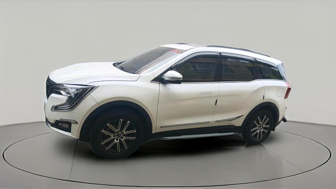 2025 Mahindra XUV700 AX 7 P MT 7 STR, Petrol, Manual, 15,145 km, exterior
