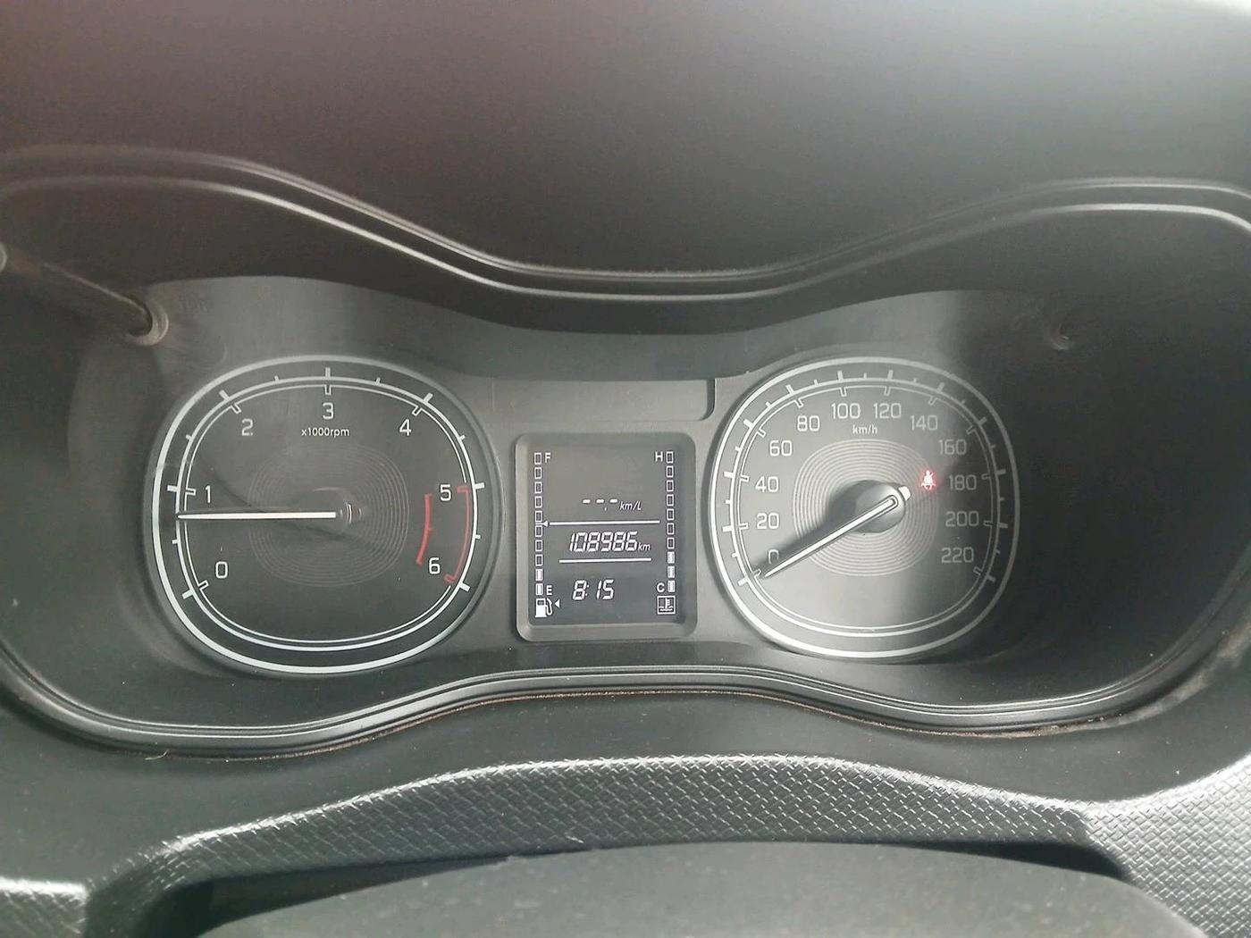 2019 Maruti Vitara Brezza LDI, Diesel, Manual, 1,08,986 km, interior