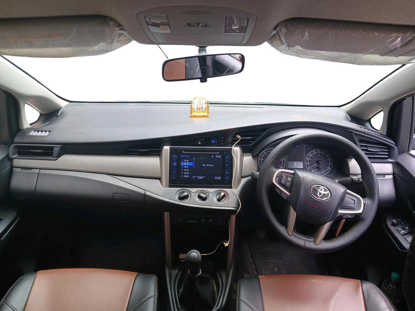 2018 Toyota Innova Crysta 2.4 GX 8 STR, Diesel, Manual, 28,327 km, interior