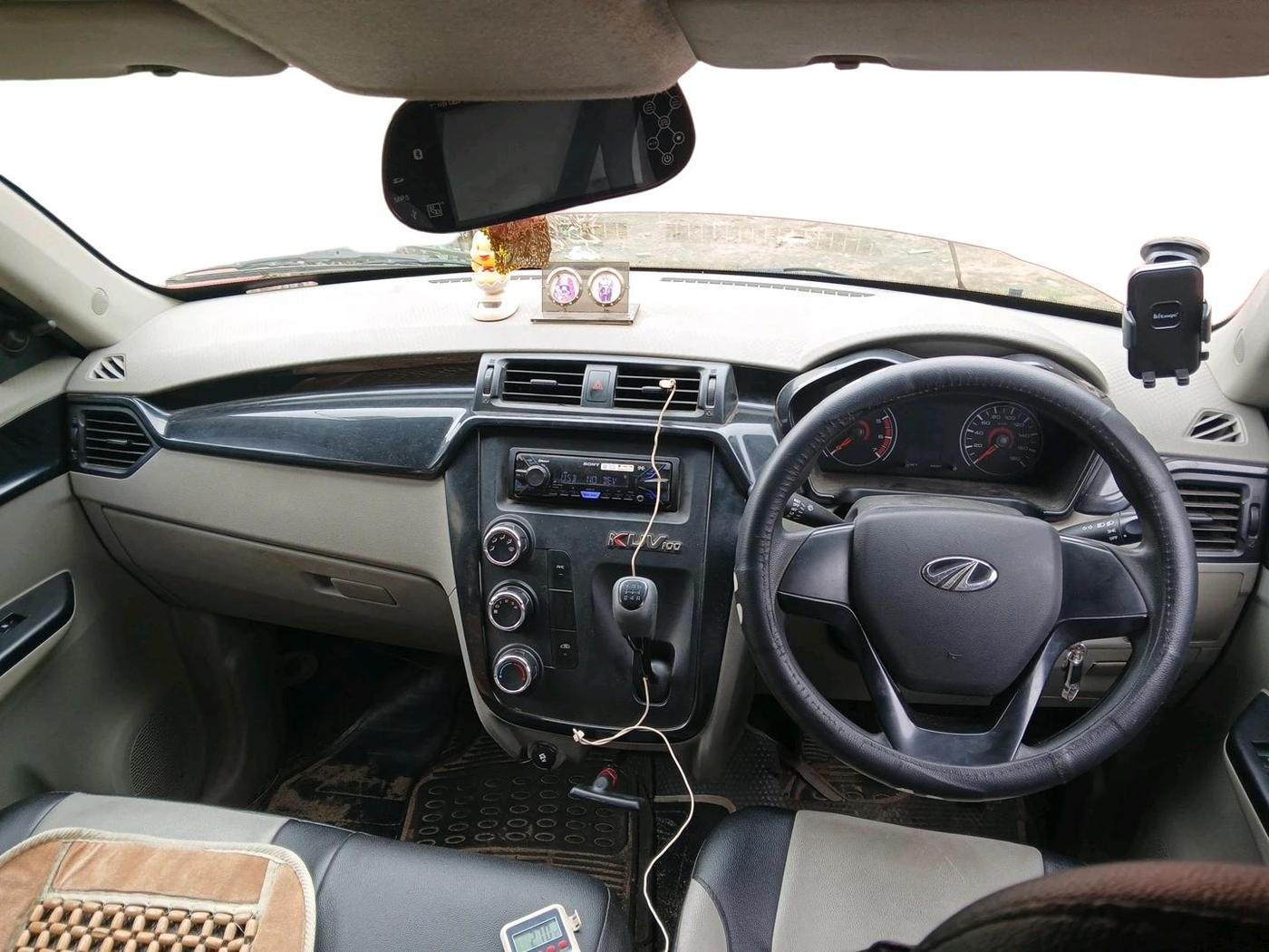2016 Mahindra Kuv100 K4 PLUS 6 STR, Petrol, Manual, 64,209 km, interior