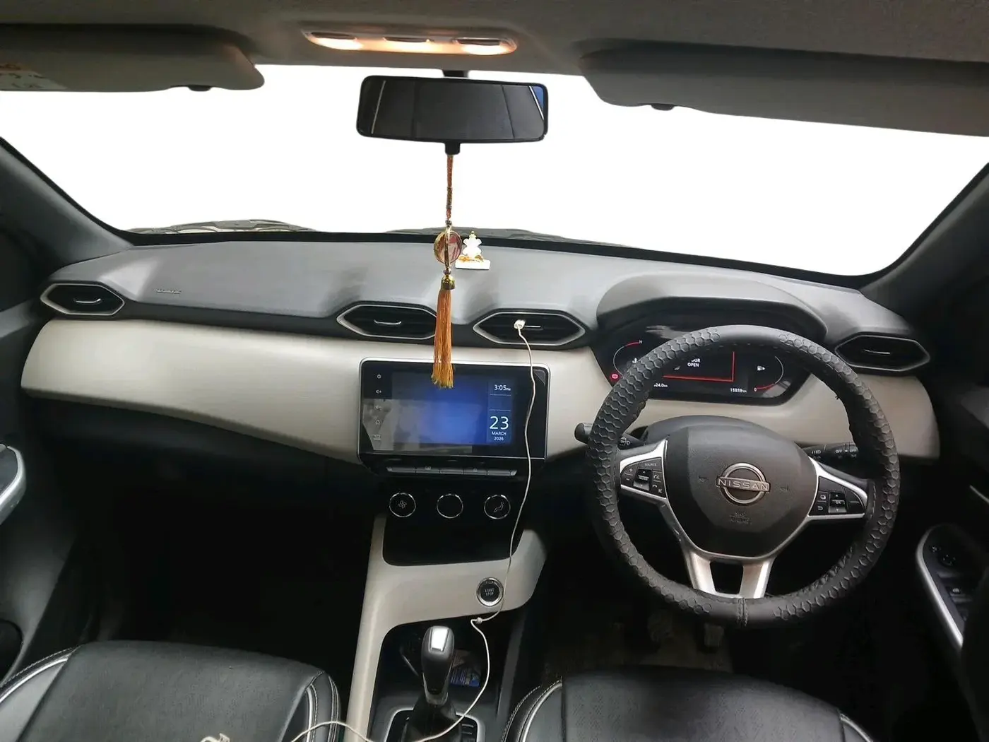 2022 Nissan MAGNITE XV TURBO CVT, Petrol, Automatic, 15,859 km, interior