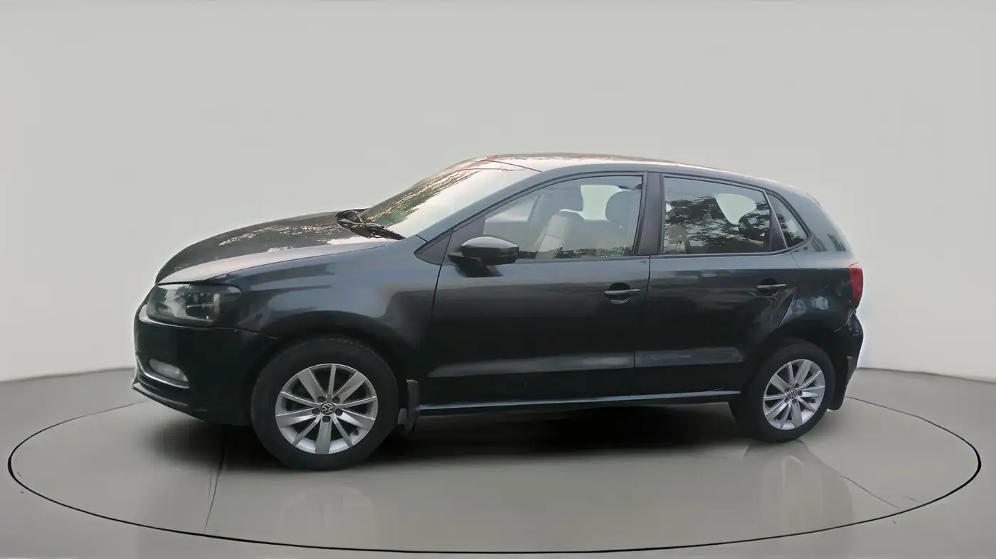 2016 Volkswagen Polo HIGHLINE1.5L, Diesel, Manual, 49,643 km, exterior
