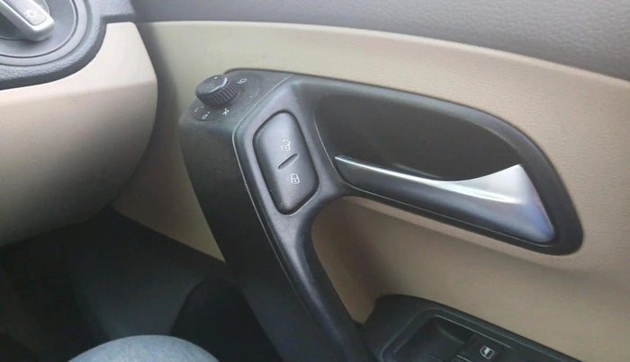 2017 Volkswagen Polo HIGHLINE1.5L, Diesel, Manual, 49,643 km, interior