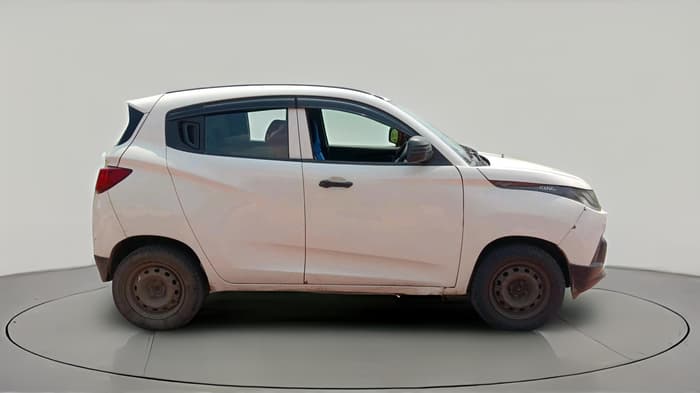 2018 Mahindra KUV 100 NXT K2 D 6S, Diesel, Manual, 1,58,597 km, exterior