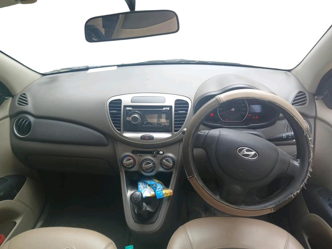 2014 Hyundai i10 MAGNA 1.1, Petrol, Manual, 92,314 km, interior