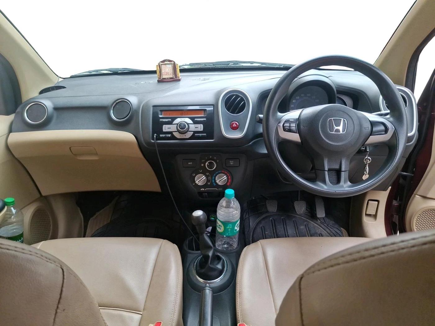 2015 Honda Mobilio 1.5L I-VTEC S, Petrol, Manual, 29,425 km, interior