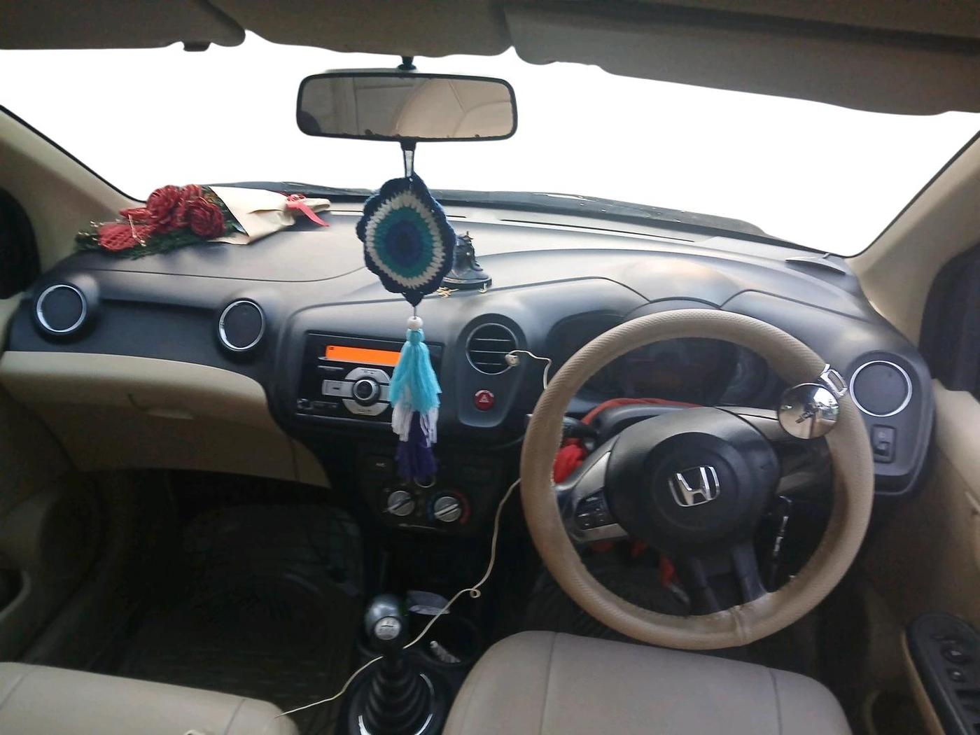 2014 Honda Amaze 1.2L I-VTEC S, Petrol, Manual, 74,287 km, interior