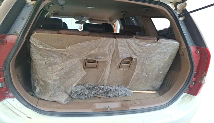 2015 Mahindra XUV500 W8, Diesel, Manual, 1,97,725 km, exterior