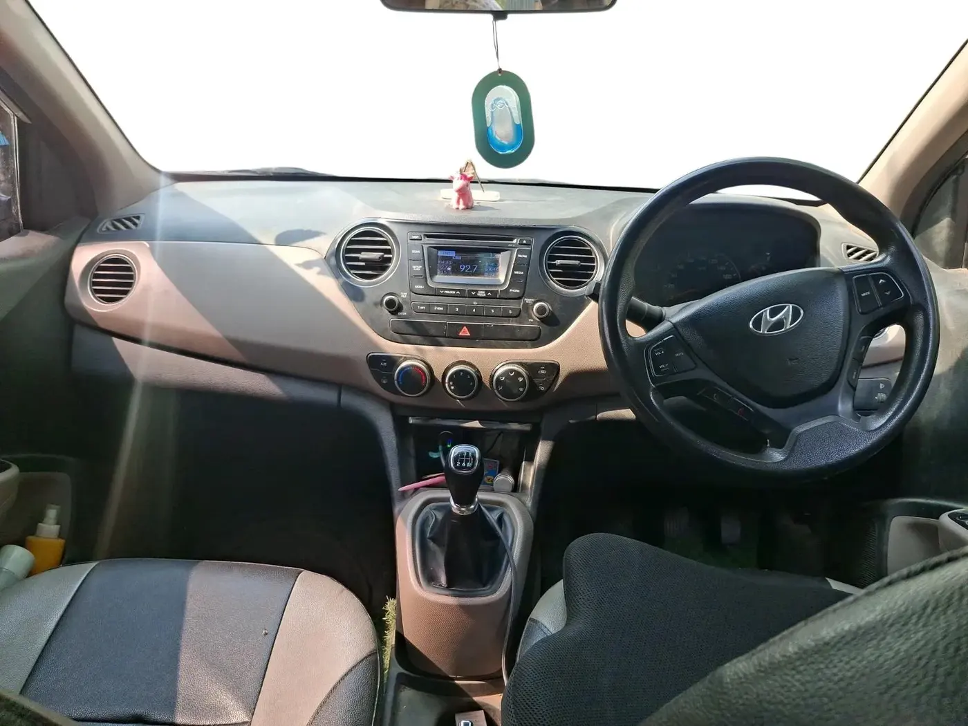 2015 Hyundai Xcent S 1.2, Petrol, Manual, 89,077 km, interior