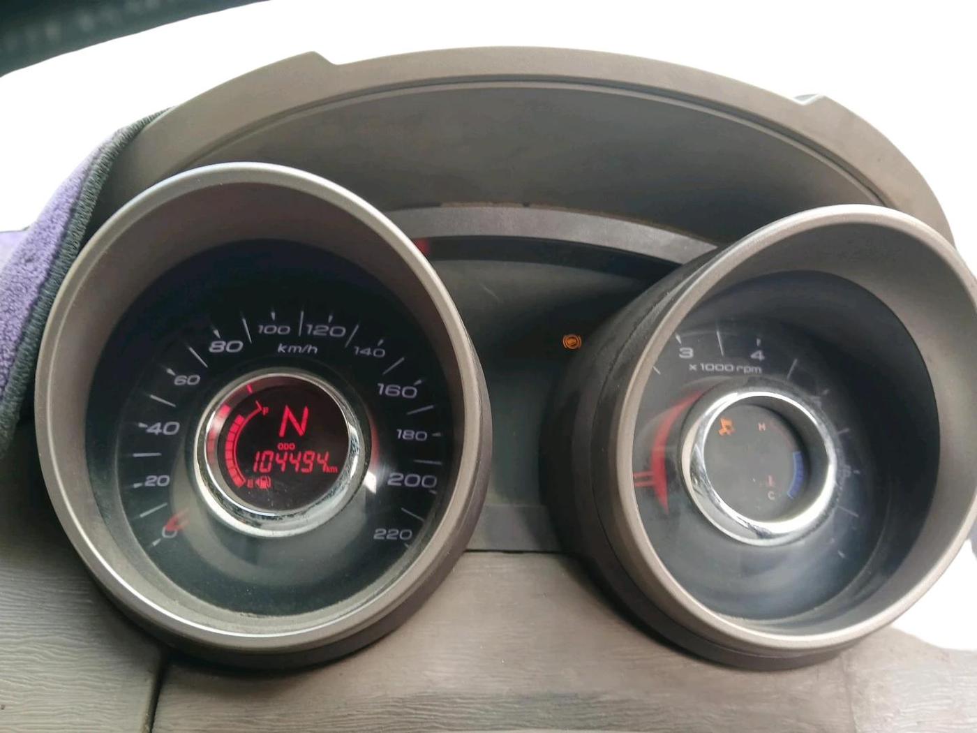 2012 Mahindra XUV500 W8, Diesel, Manual, 1,04,194 km, interior