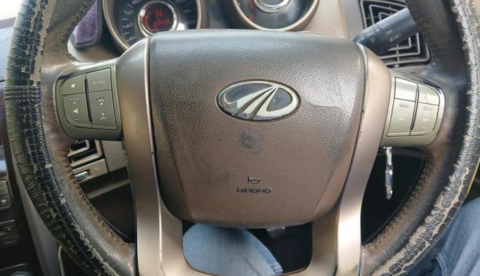 2012 Mahindra XUV500 W8, Diesel, Manual, 1,04,194 km, interior