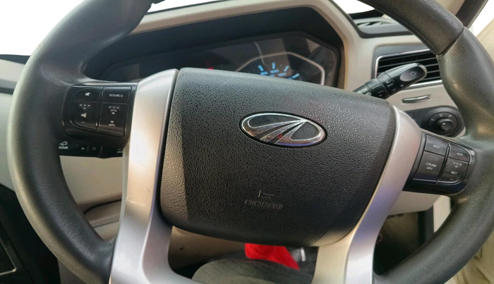 2017 Mahindra Scorpio S10 2WD INTELLI-HYBRID, Diesel, Manual, 77,248 km, interior