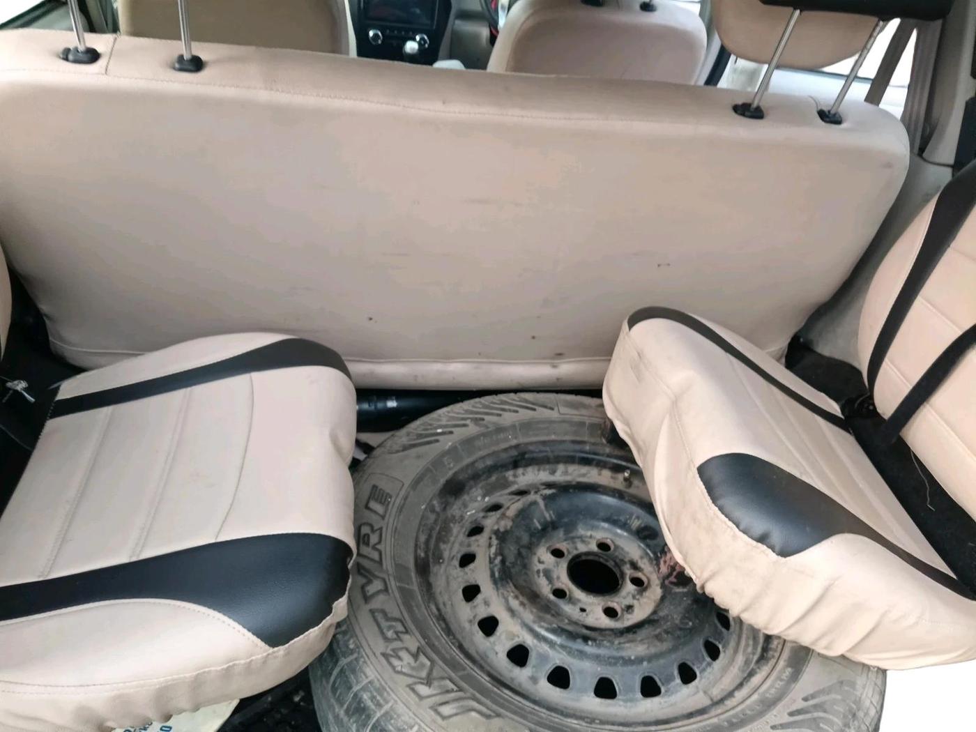 2017 Mahindra Scorpio S10 2WD INTELLI-HYBRID, Diesel, Manual, 77,248 km, interior