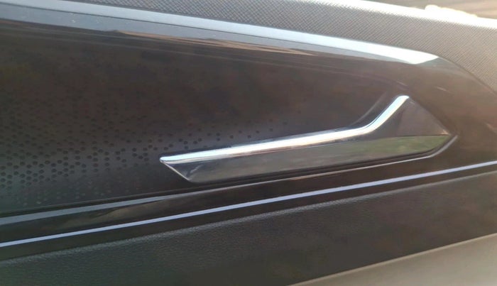 2023 Skoda SLAVIA STYLE 1.0L TSI AT, Petrol, Automatic, 16,337 km, interior