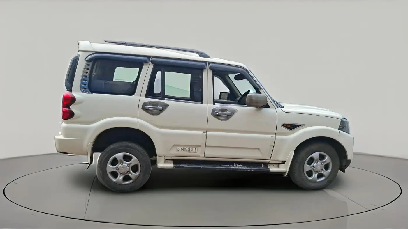 2013 Mahindra Scorpio SLE, Diesel, Manual, 2,20,053 km, exterior