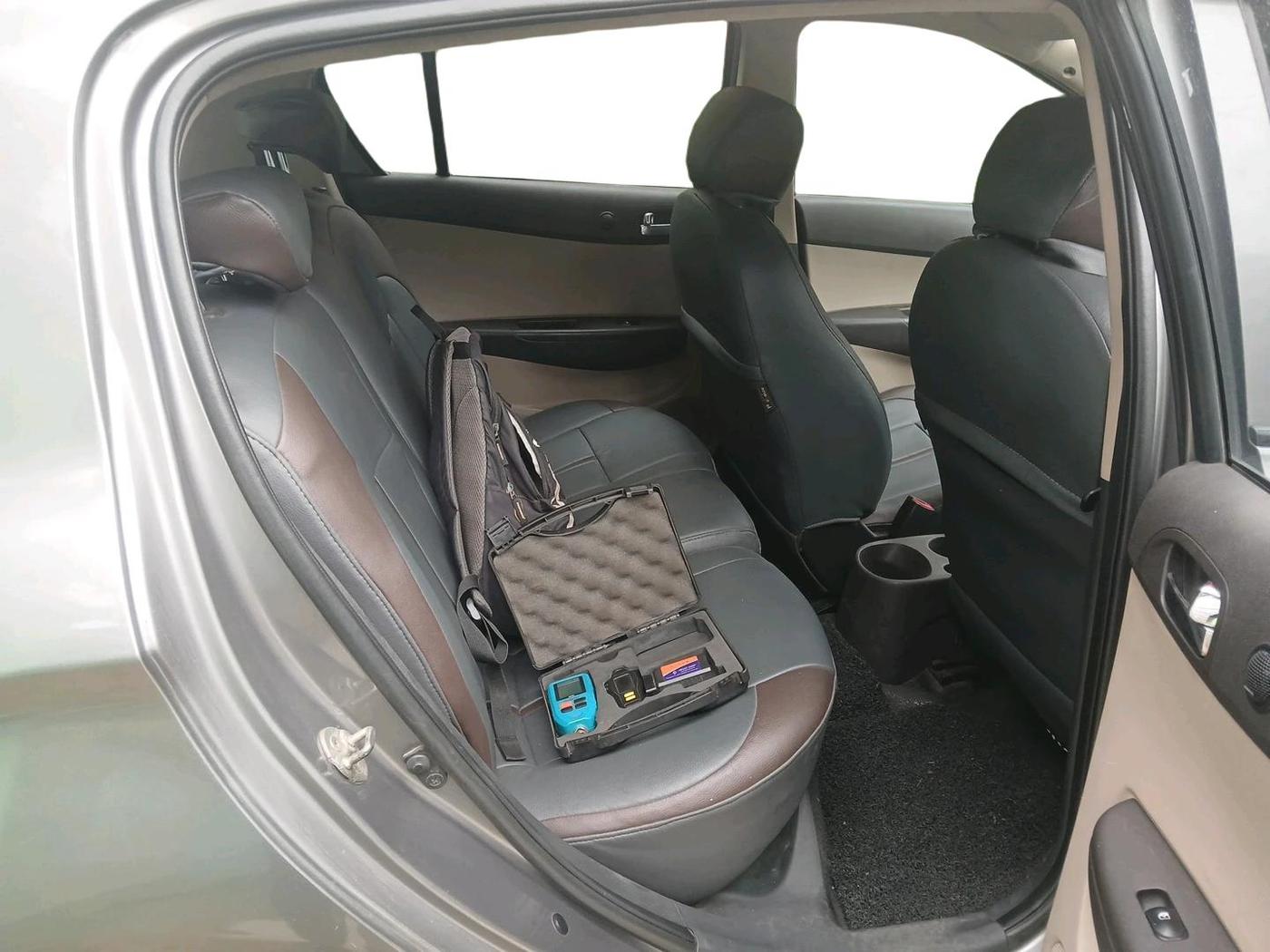 2012 Hyundai i20 SPORTZ 1.2, Petrol, Manual, 57,615 km, interior