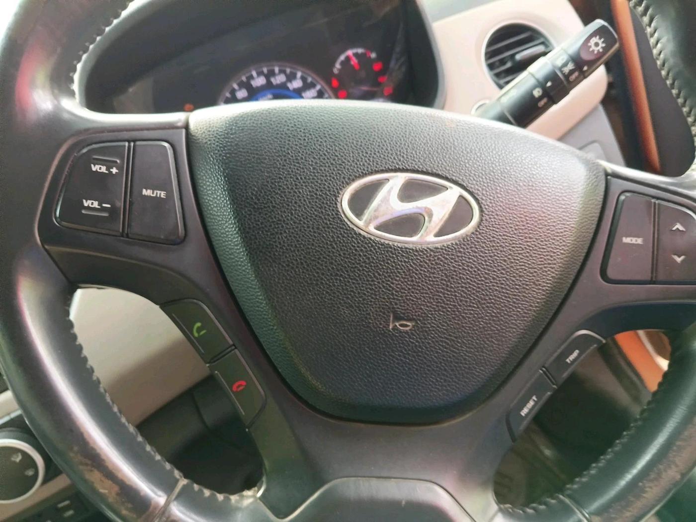 2015 Hyundai Grand i10 ASTA 1.2 KAPPA VTVT, Petrol, Manual, 58,099 km, interior