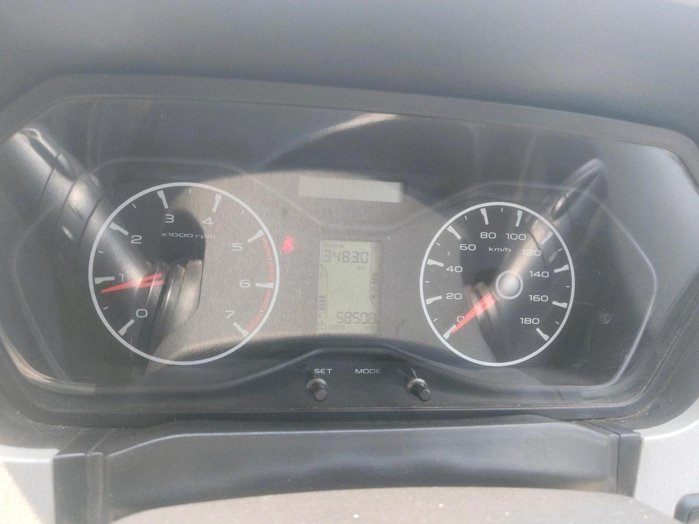 2022 Mahindra Scorpio S5, Diesel, Manual, 58,508 km, interior