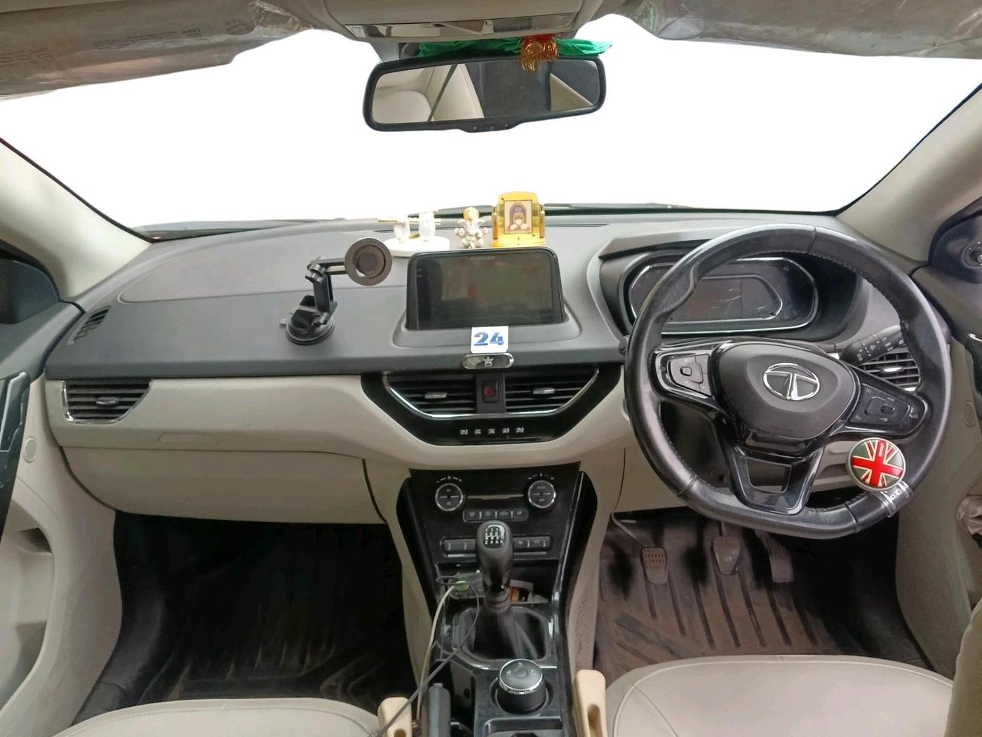 2022 Tata NEXON XZ PLUS (L), Petrol, Manual, 76,703 km, interior