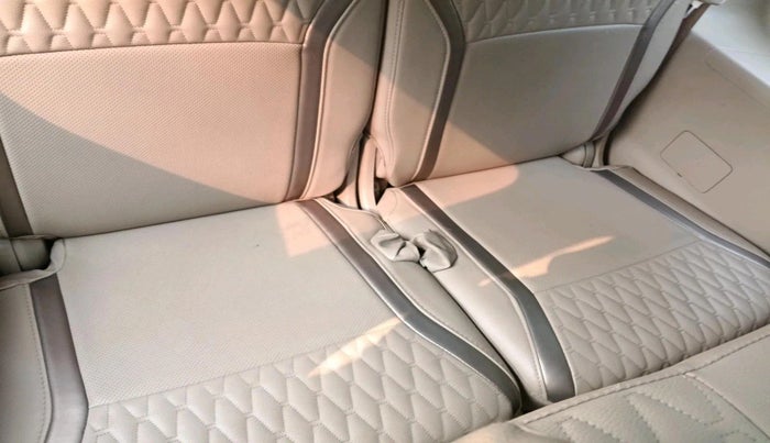 2019 Maruti Ertiga ZXI+ SHVS, Petrol, Manual, 65,772 km, interior