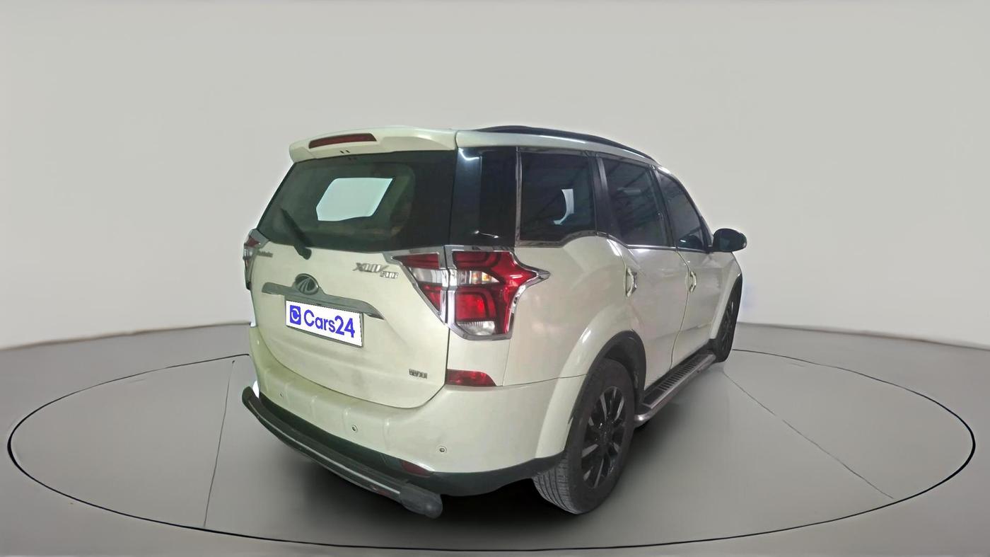 2018 Mahindra XUV500 W11 (O) AWD, Diesel, Manual, 70,965 km, exterior