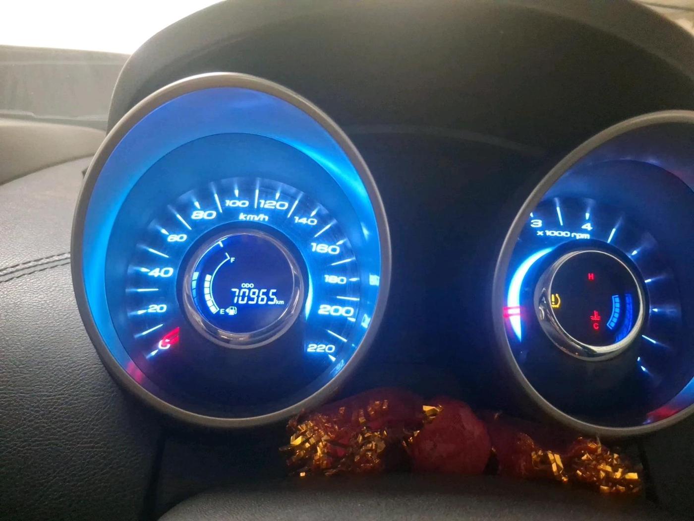 2018 Mahindra XUV500 W11 (O) AWD, Diesel, Manual, 70,965 km, interior