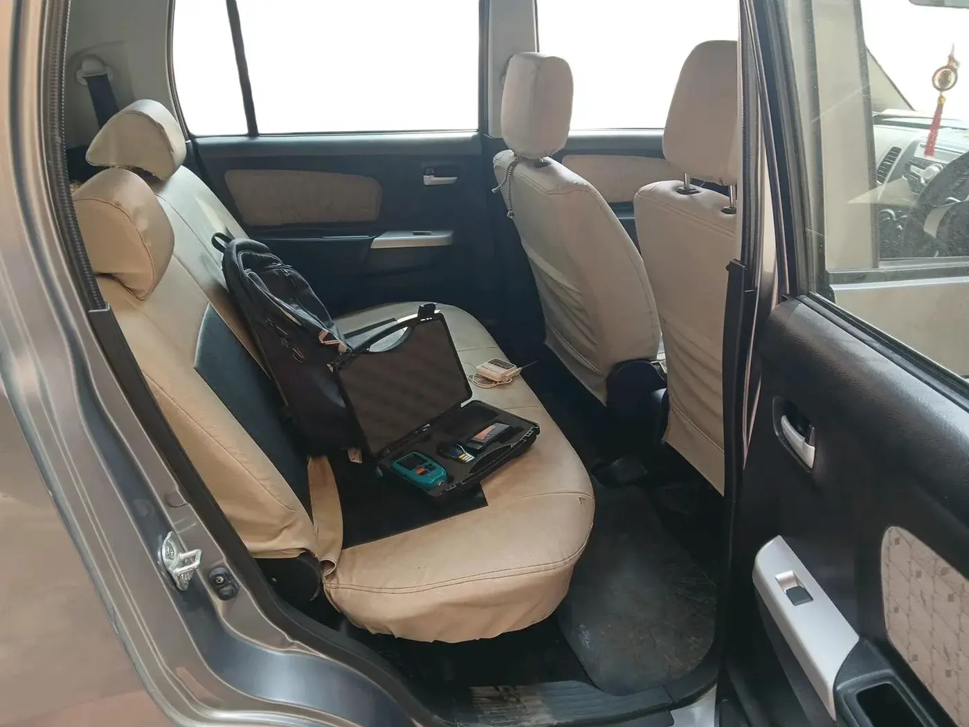 2015 Maruti Wagon R 1.0 VXI, Petrol, Manual, 16,317 km, interior