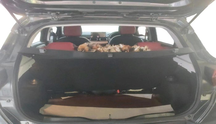 2025 Tata PUNCH Accomplished Plus, Petrol, Manual, 1,558 km, exterior