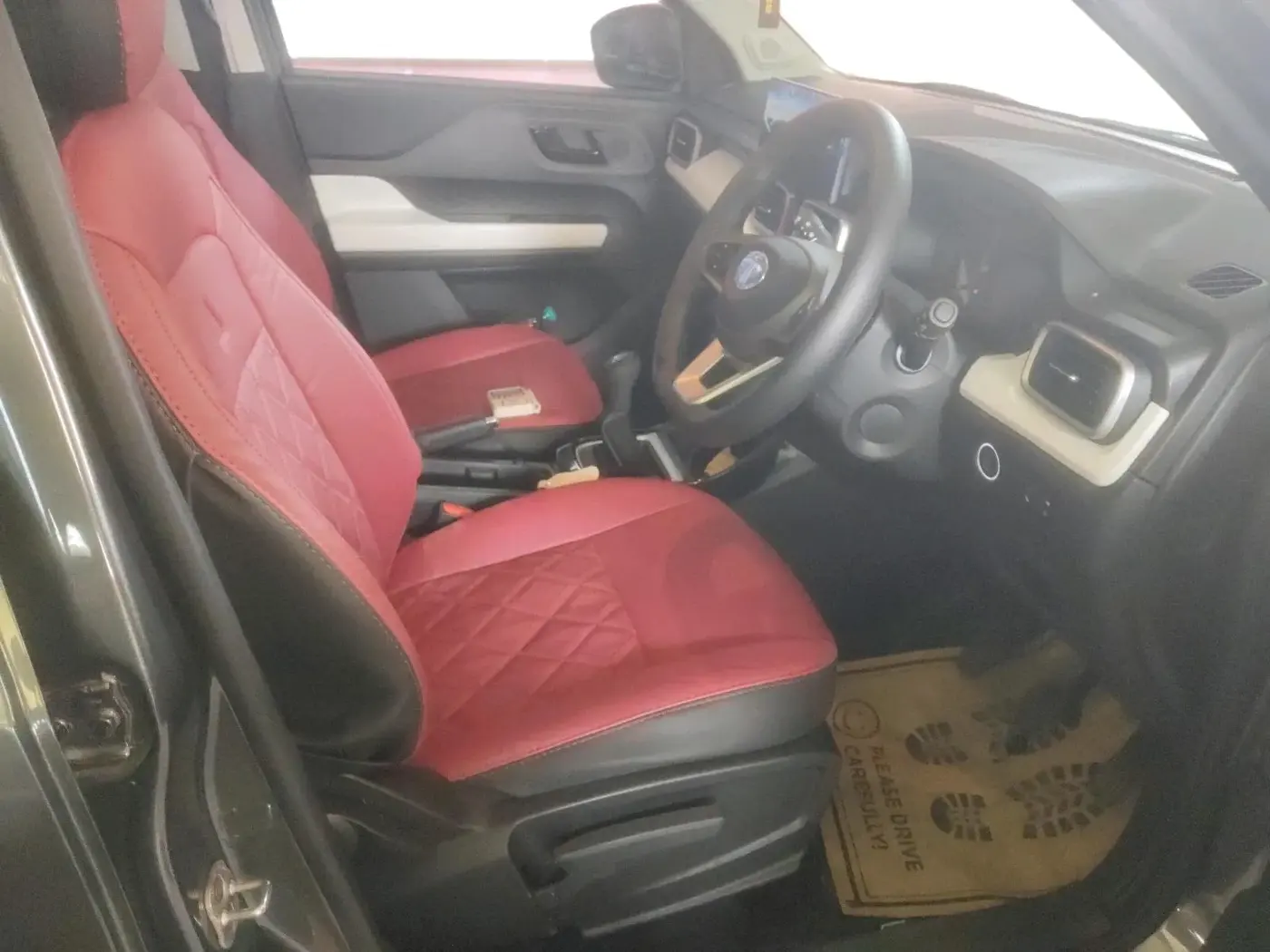 2025 Tata PUNCH Accomplished Plus, Petrol, Manual, 1,558 km, interior