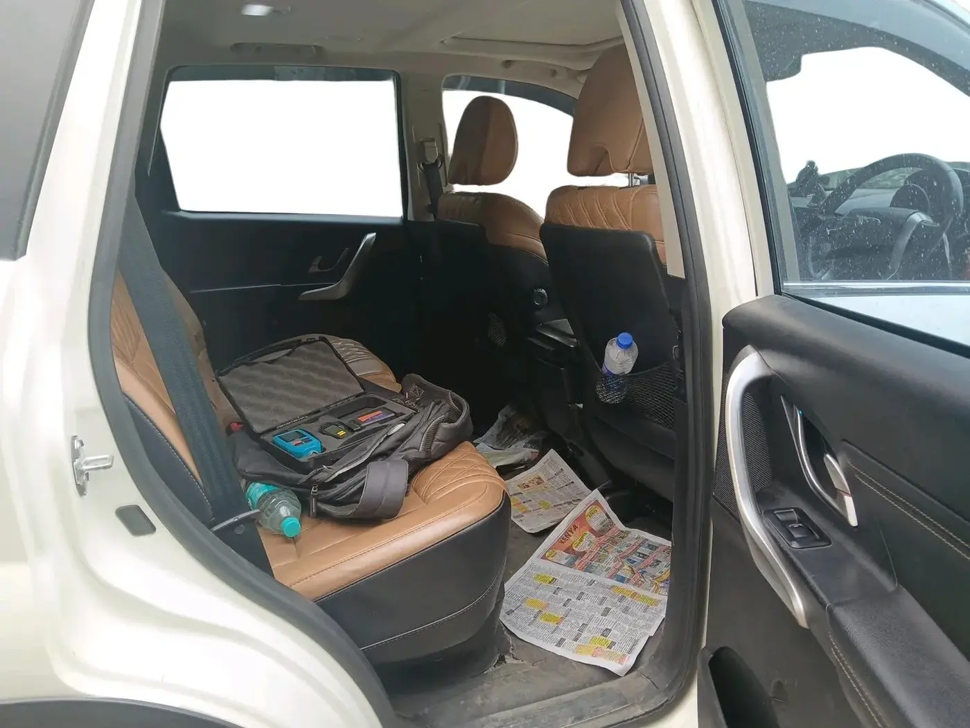 2021 Mahindra XUV500 W11, Diesel, Manual, 29,999 km, interior