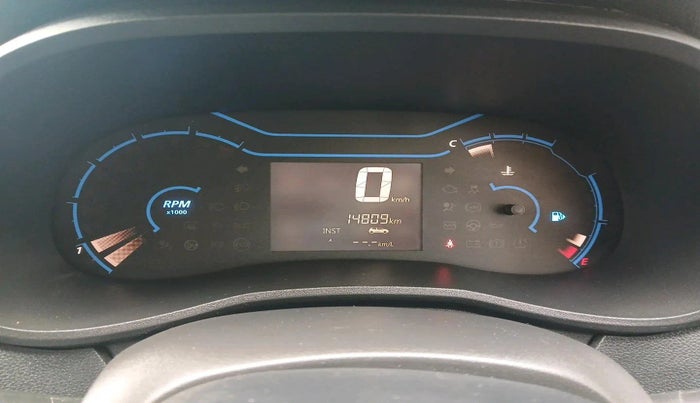 2022 Renault Kwid RXT 1.0, Petrol, Manual, 14,809 km, interior