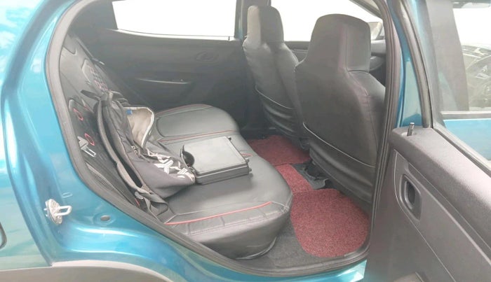 2022 Renault Kwid RXT 1.0, Petrol, Manual, 14,809 km, interior