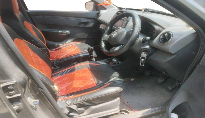 2016 Renault Kwid RXT 0.8, Petrol, Manual, 46,047 km, interior