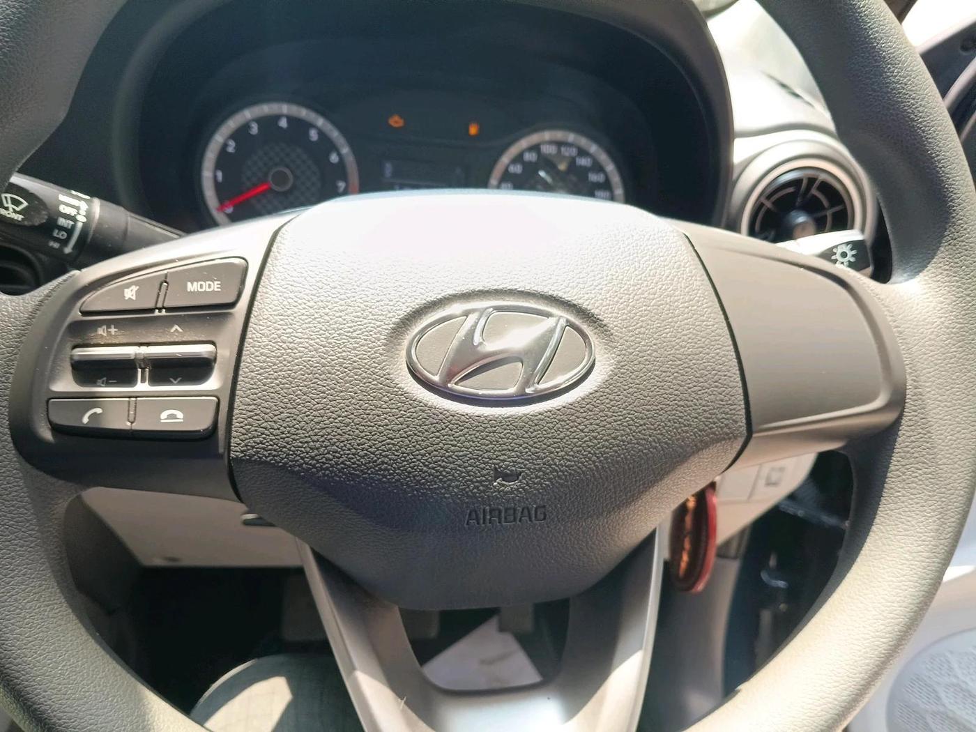 2022 Hyundai GRAND I10 NIOS MAGNA 1.2 KAPPA VTVT, Petrol, Manual, 4,785 km, interior