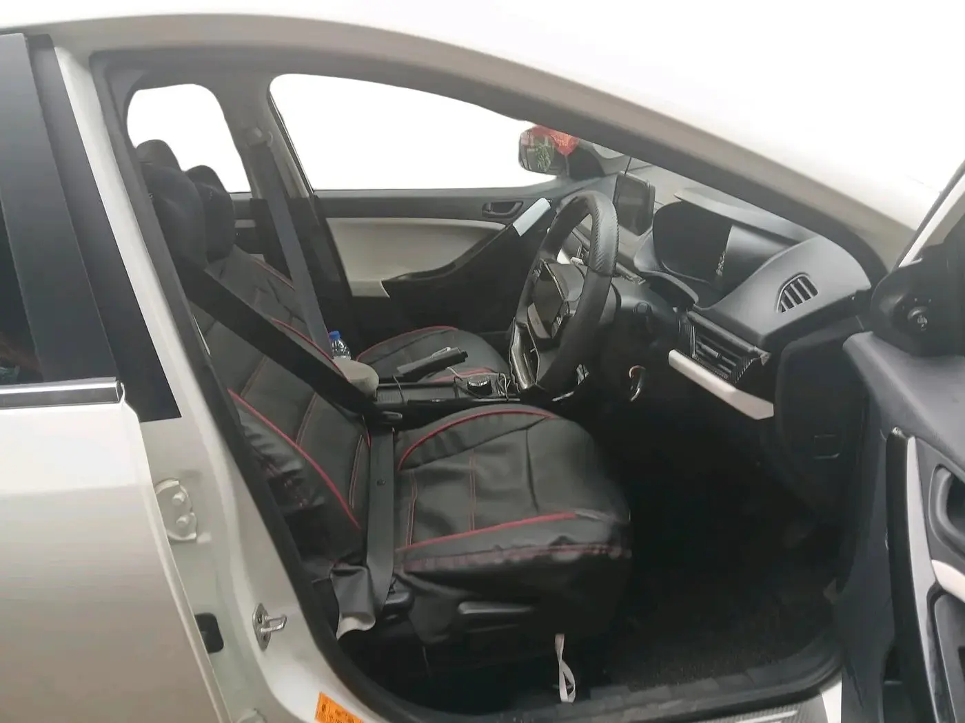 2025 Tata Curvv Pure Plus S 1.2 Petrol 6MT, Petrol, Manual, 10,107 km, interior