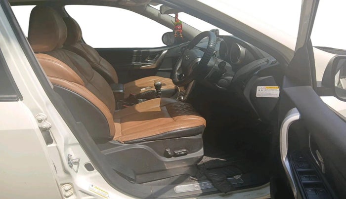 2021 Mahindra XUV500 W11, Diesel, Manual, 64,808 km, interior