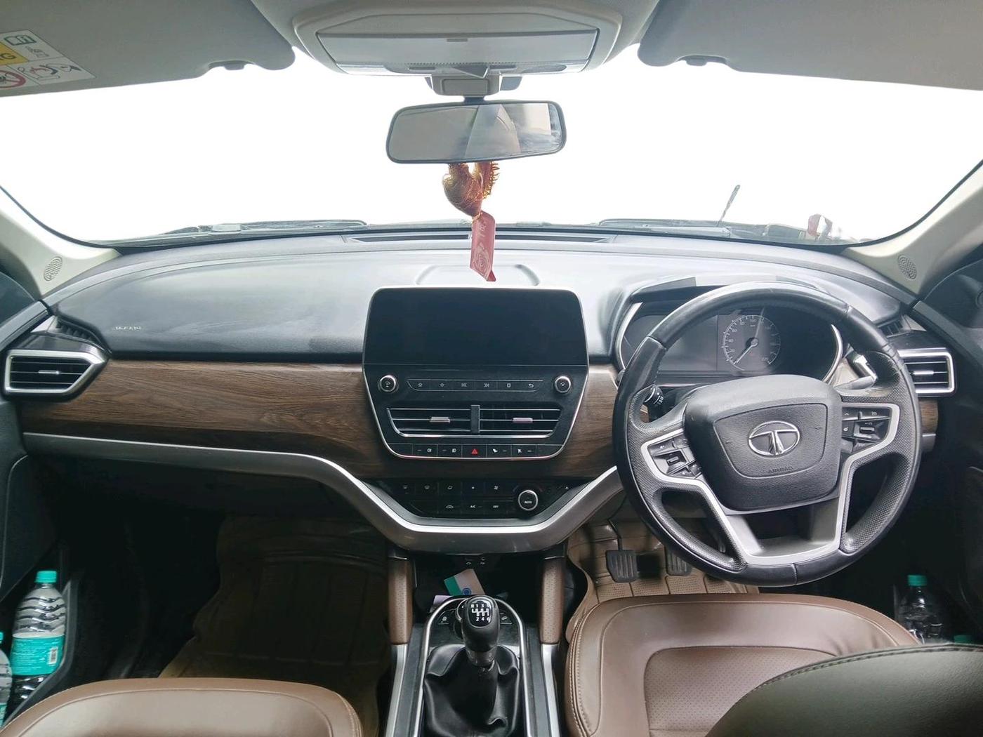 2020 Tata Harrier XZ 2.0L, Diesel, Manual, 1,48,282 km, interior