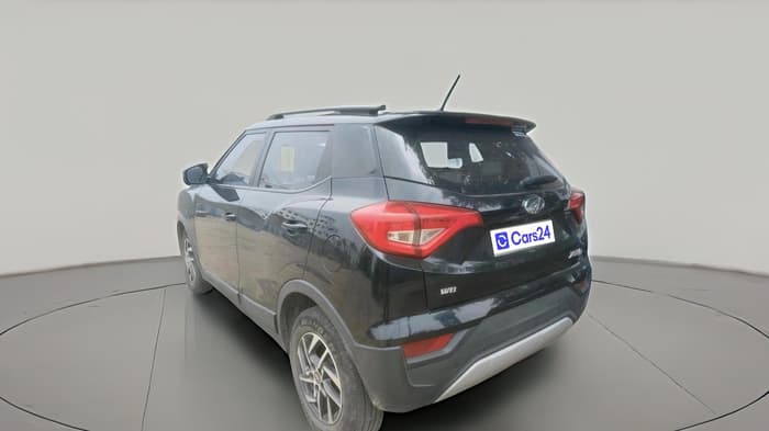2022 Mahindra XUV300 W8 (O) 1.2 PETROL, Petrol, Manual, 45,400 km, exterior