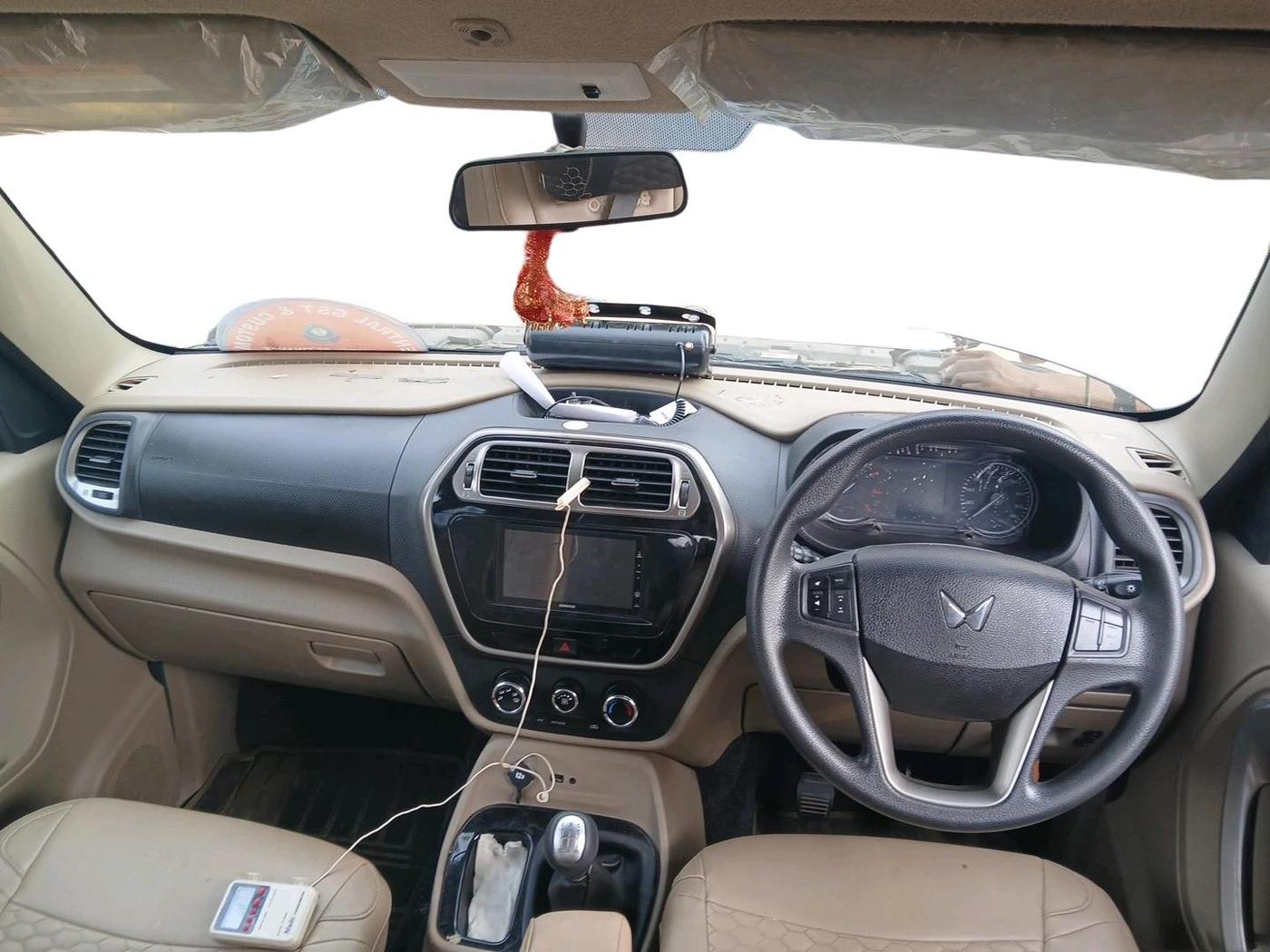 2024 Mahindra BOLERO NEO N10 R, Diesel, Manual, 24,977 km, interior