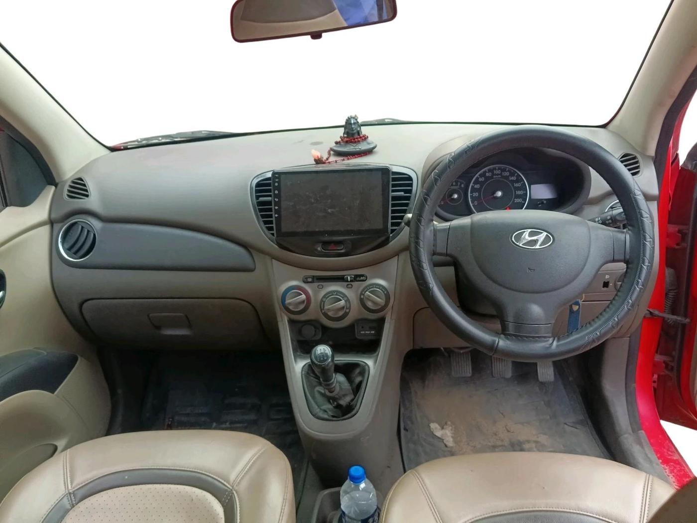 2013 Hyundai i10 SPORTZ 1.2, Petrol, Manual, 67,550 km, interior